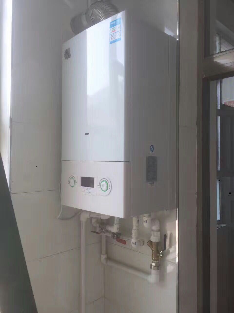 冷凝低氮壁掛爐的水壓高會怎么樣？